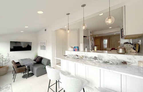 Jefferson Manor Cabaña | Cozy 3BR Cottage w/Metro Access minutes to Old Town, Alexandria!
