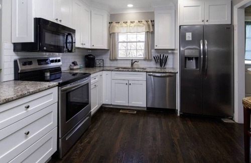 Charlotte Casa | Cozy 3BR House with Private Backyard and Easy Access to Uptown Charlotte