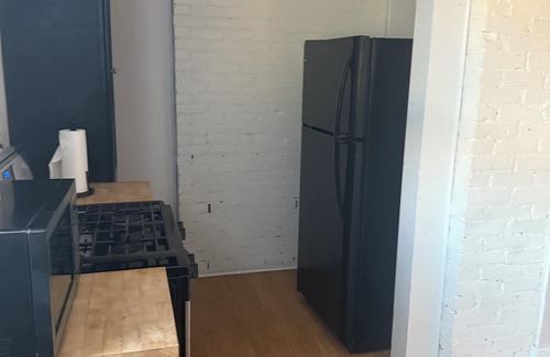 Buffalo Casa | Cozy 3BR Lower Unit home in South Buffalo Near Downtown