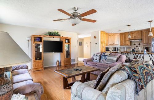 Settlers Ridge Casa | Cozy 3BR Retreat with Outdoor Dining & BBQ Grill
