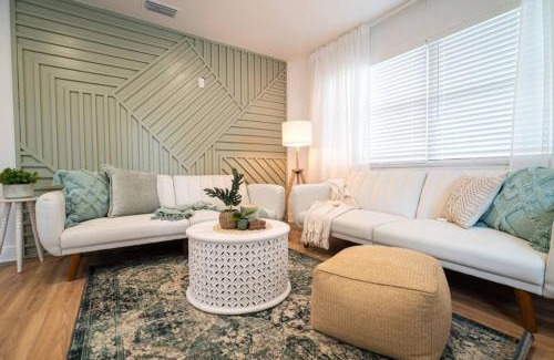 East Tampa Casa | Cozy 3br With Patio & Yard Near Ybor City