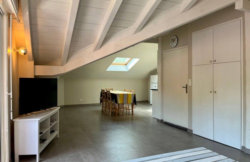 Urrugne Apartamento | Acogedor T3 renovado cerca de la frontera, ideal para vacaciones en familia o amigos