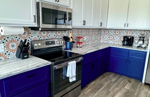 Steinhatchee Casa | Cozy 4 bedroom 3.5 bath waterfront home with boat dock and slip.