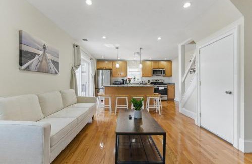 Dorchester Apartamento | Cozy 4 Bedroom Apartment in Boston