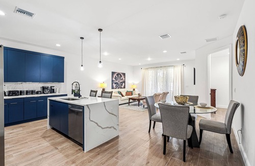Lake Worth Casa | Cozy 4-bedroom home with AC and WiFi and more in delightful city of Greenacres