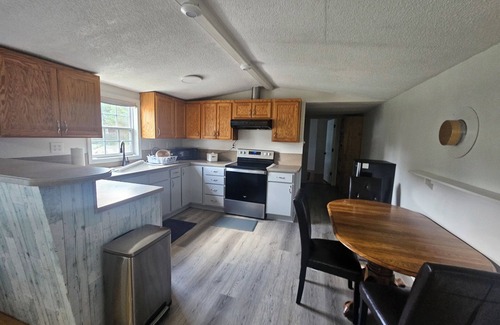 Abbeville County Casa | Cozy 4-bedroom home with WiFi, AC in charming town of Honea Path