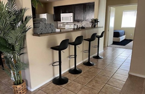 Tuscano Casa | Cozy 4 bedroom home!