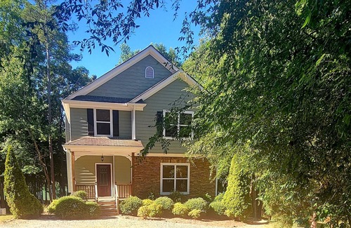 Reed Creek Casa | Cozy 4-bedroom Lakefront house in enjoyable Hartwell with WiFi, Pets Welcome