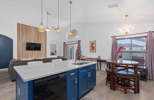 Highgate Park Villa | Cozy 4 bedroom near Disney
