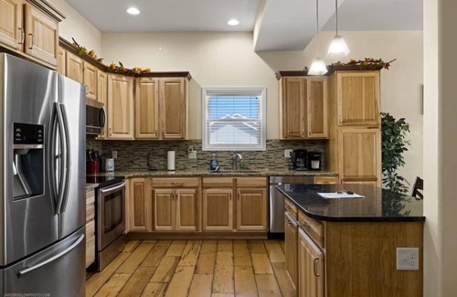 Casper Casa | Cozy 4 BR/4BA Home w/Amazing Mtn Views!