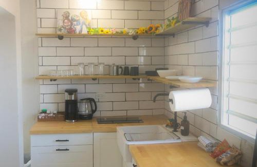 Sabana Abajo Apartamento | Cozy 4 Guest Apt with Air Conditioning, Free Parking & Wi-Fi