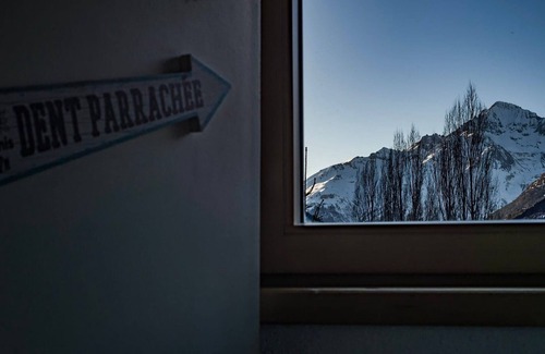 Lanslevillard Apartamento | Agradable apartamento para 4 con balcón en Val Cenis