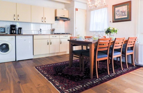 Wemeldinge Casa | Cozy 4-person holiday home in the center of Wemeldinge at 500m from the beach