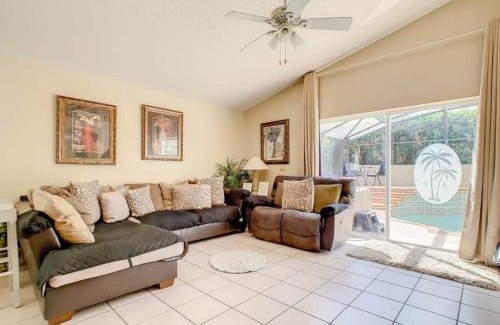 Weston Hills Casa | Cozy 4br Home W Themed Rooms & Hot Tub