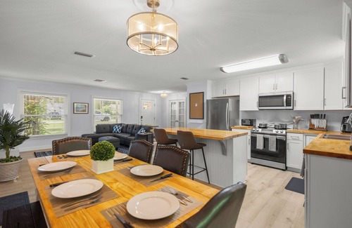 Ocala Casa | Cozy 4BR King Suite Home by WEC & Downtown!