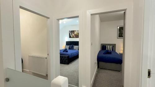 Manchester Casa | Cozy 5-Bed Caldecott Stays-Sleep 6
