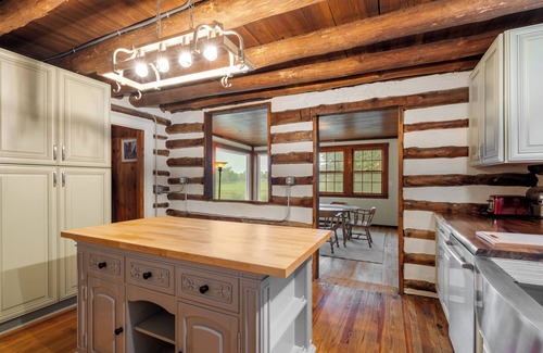 Bedford Cabina | Cozy 5-bedroom cabin in charming Bedford