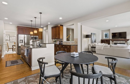 Sammamish Casa | Sammamish Retreat on 211th #42228