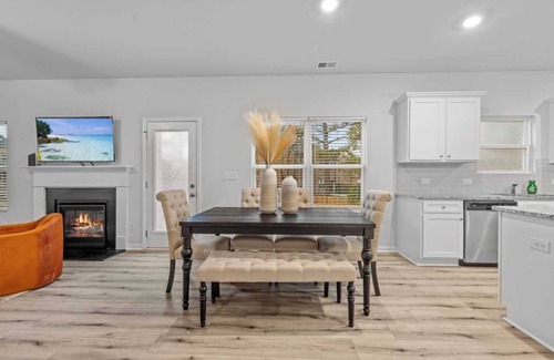 Grayson Casa | Cozy 5B3B Getaway｜Flexible Month-to-Month Stay｜Pet-Friendly Comfort #41952