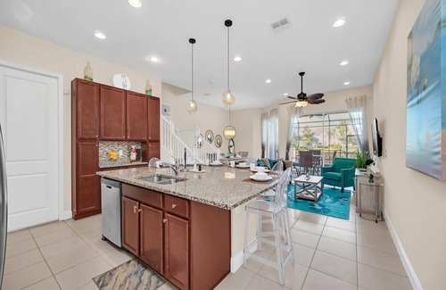 West Haven Casa | Cozy 5BR Townhome Private Pool & BBQ Near Disney