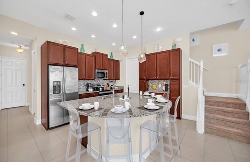 West Haven Casa | Cozy 5BR Townhome Private Pool & BBQ Near Disney