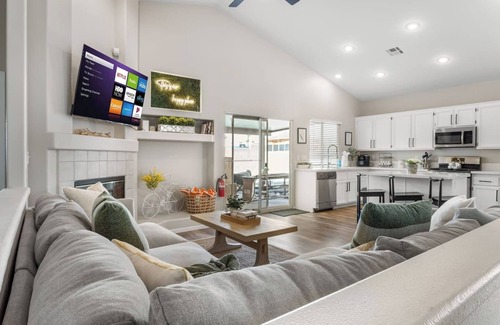 North Las Vegas Casa | Cozy 5BR w/Games & Pool for All!