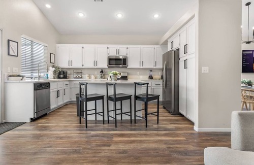 North Las Vegas Casa | Cozy 5BR w/Games & Pool for All!