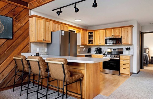 Pedlars Edge Cabina | Cozy 6-bedroom cabin in Wintergreen Resort