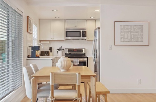 Kirkland Casa | Cozy 86TH Retreat
