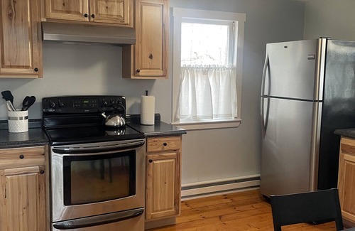 Ogunquit Cabina | Cozy A-frame cabin just a short walk to town.