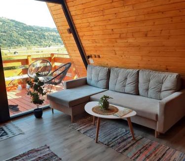 Saru Dornei Chalet De Esquí | Cozy A-Frame Cabins in Bucovina