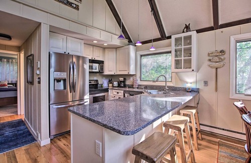 Wintergreen Cabina | COZY A-Frame Spacious Deck w/ Grill