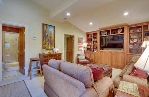 Summerville Historic District Casa | Cozy Abode with Yard about 1 Mi to Dtwn Summerville