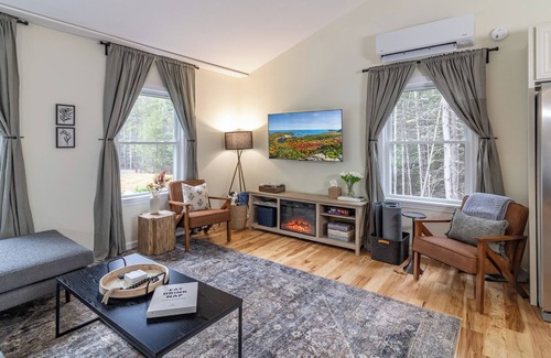 West Tremont Casa | Cozy Acadia Hideaway with Hot Tub
