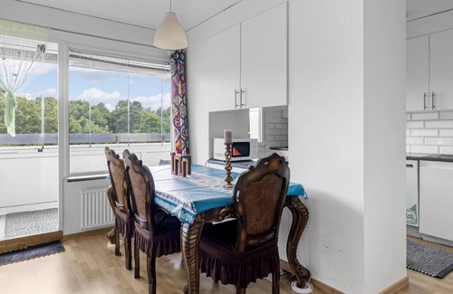Sundbyberg Municipality Apartamento | Cozy accommodation with a relaxing atmosphere One private bedroom with shared bathroom