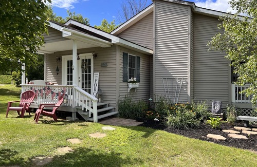 Au Sable Forks Casa | Cozy Adirondack Retreat- Spacious, Comfortable & Perfect for Families