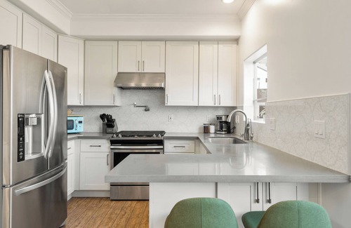 San Gabriel Casa | Cozy Aesthetic Space For Groups Near DTL