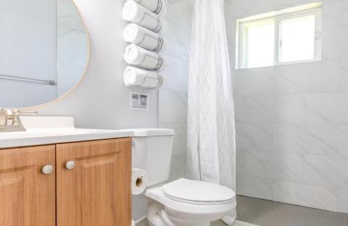 Melaleuca Gardens Apartamento | Cozy AirportHouse 5 min del aeropuerto WiFi parking privado