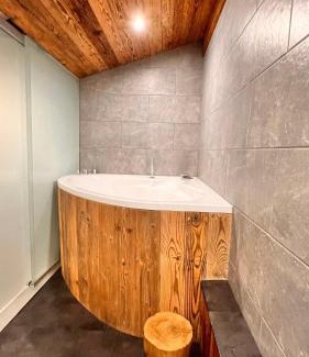 Chandolin-près-Savièse Apartamento | Cozy Alpine Attic