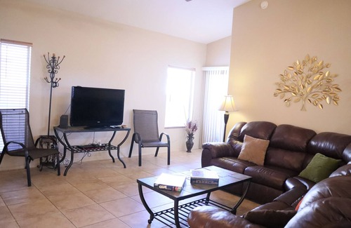 Lago Sereno Casa | Cozy ample residence in Sahuarita, Arizona