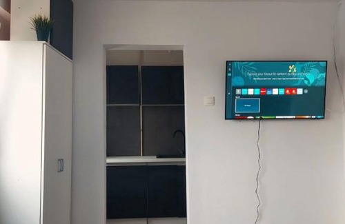 Sector 4 Apartamento | Cheapest Modern Studio (metro station city center)