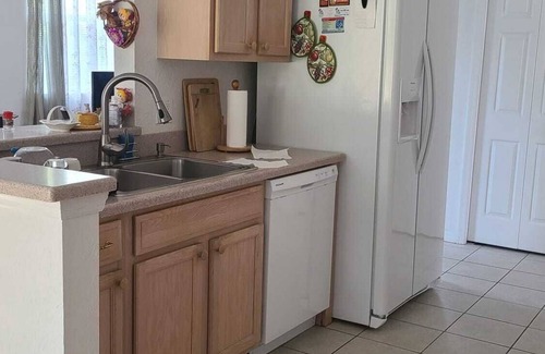 North Port Casa | Acogedor y hermoso de 3 dormitorios. Villa cerca del campo de golf y las playas de $ 2300-2500 por m.