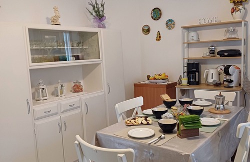Stiava Casa | Acogedora y luminosa "Casa Le Camelie"