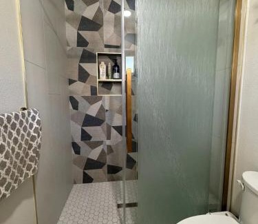 Sunnyvale West Cama Y Desayuno | Cozy and Bright Guest Suite in Heart of Sunnyvale
