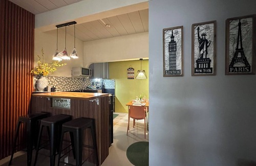 Angeles City Casa | Cozy and Charming 2-bedroom townhouse located near Clark and Malls free parking