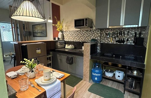 Angeles City Casa | Cozy and Charming 2-bedroom townhouse located near Clark and Malls free parking