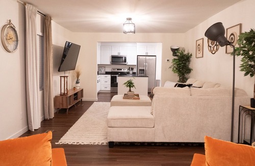 Hidden Valley Casa | Cozy and Charming Haven near NoDa