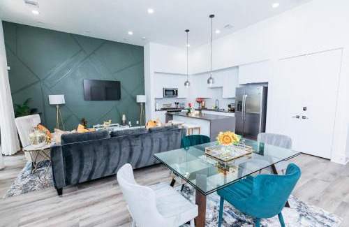 OST - South Union Casa | Cozy and Chic 3BR Retreat in Downtown Houston
