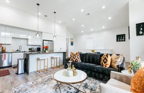 OST - South Union Casa | Cozy and Chic 3BR Retreat in Downtown Houston