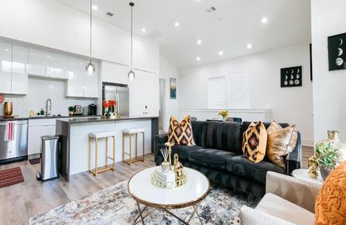 OST - South Union Casa | Cozy and Chic 3BR Retreat in Downtown Houston